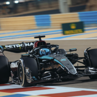 Mercedes no treino de Bahrain no fim da sessao 2 (Mercedes/X)