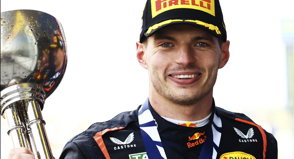 Max Verstappen vence no Grande Prêmio do Japão / (Max Verstappen X)